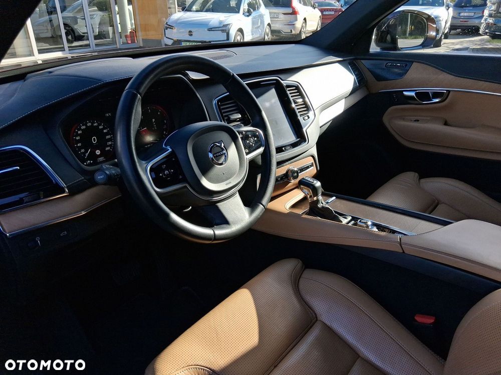 Volvo XC 90 - 11