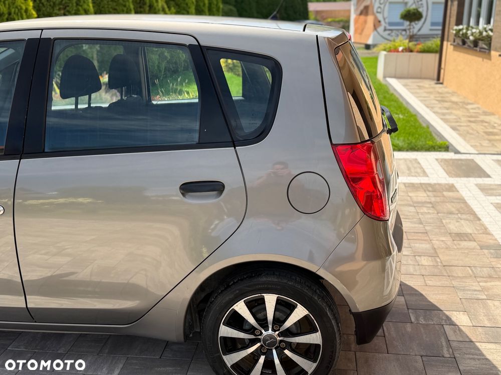 Mitsubishi Colt 1.3 Invite - 26