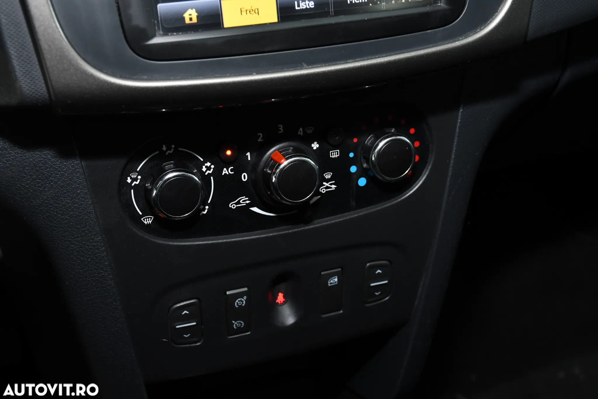 Dacia Sandero Stepway dCi 90 S&S Prestige - 16