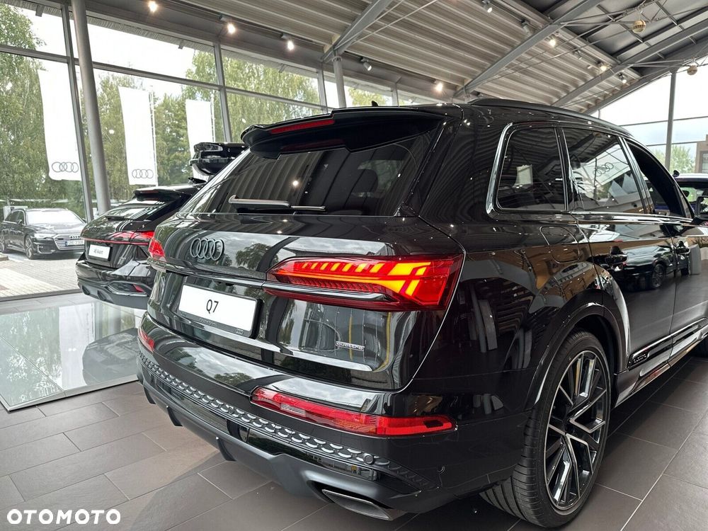 Audi Q7 - 7