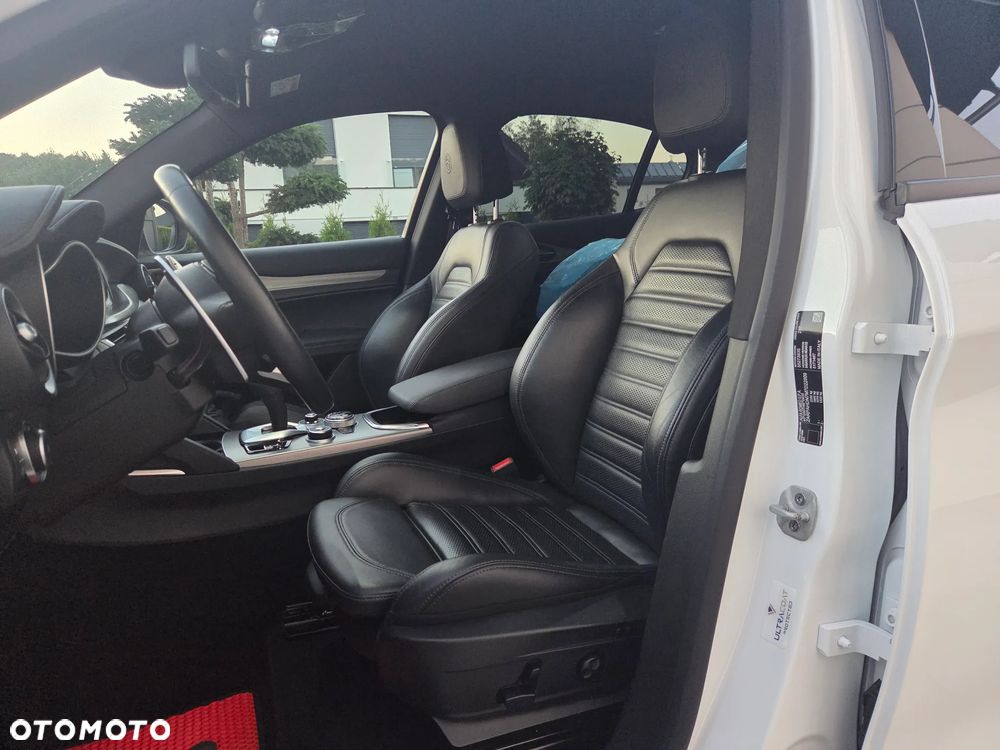 Alfa Romeo Stelvio 2.0 Turbo Veloce Q4 - 9