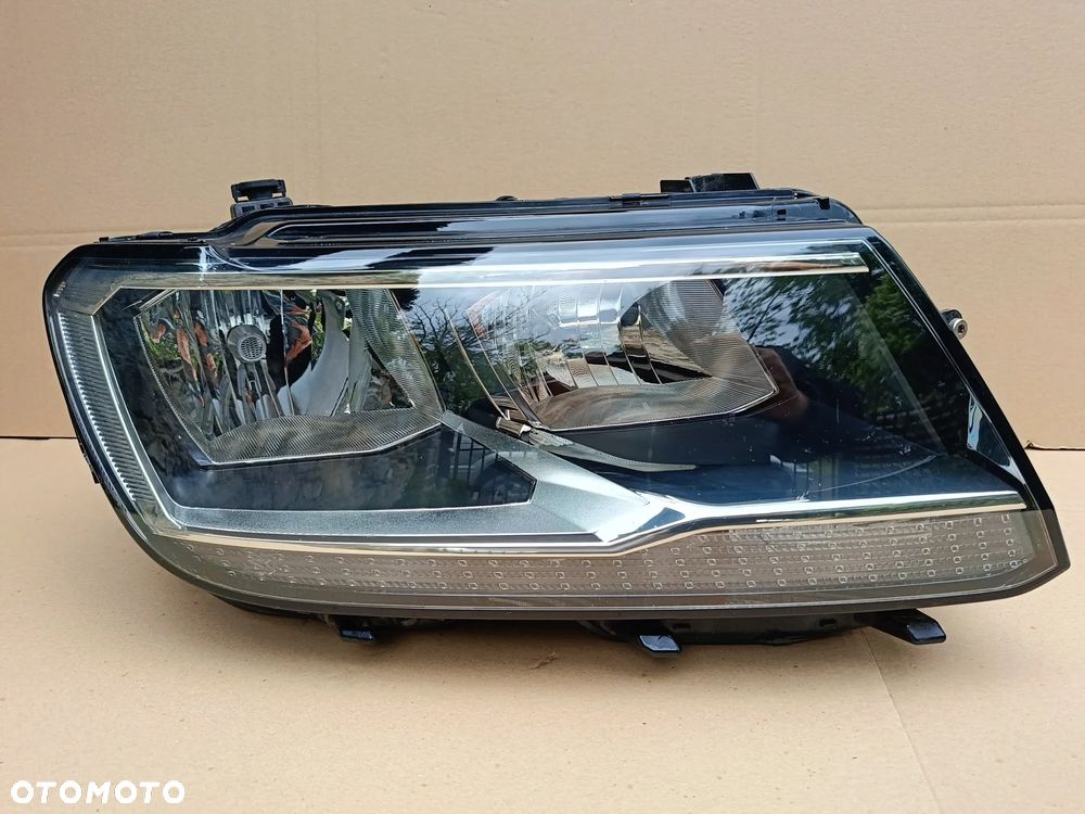 Lampa przednia prawa VW Tiguan II 2 oryg 5NB941006B