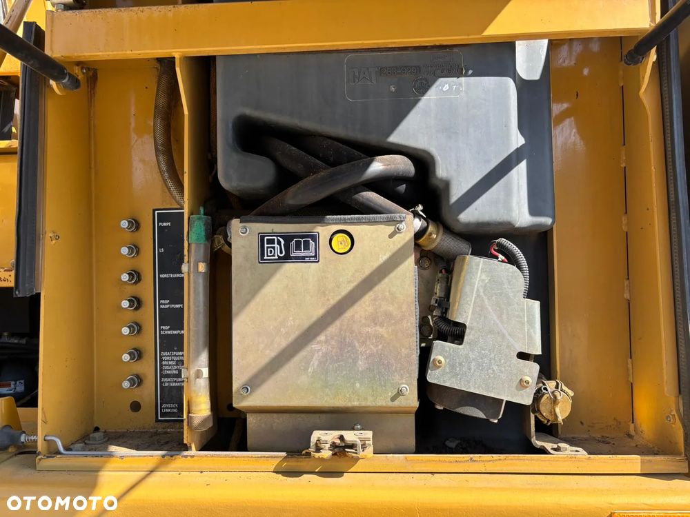 Caterpillar M315C, 316,318 - 17