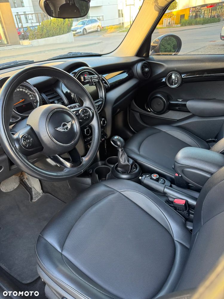 MINI Cooper Standard - 6