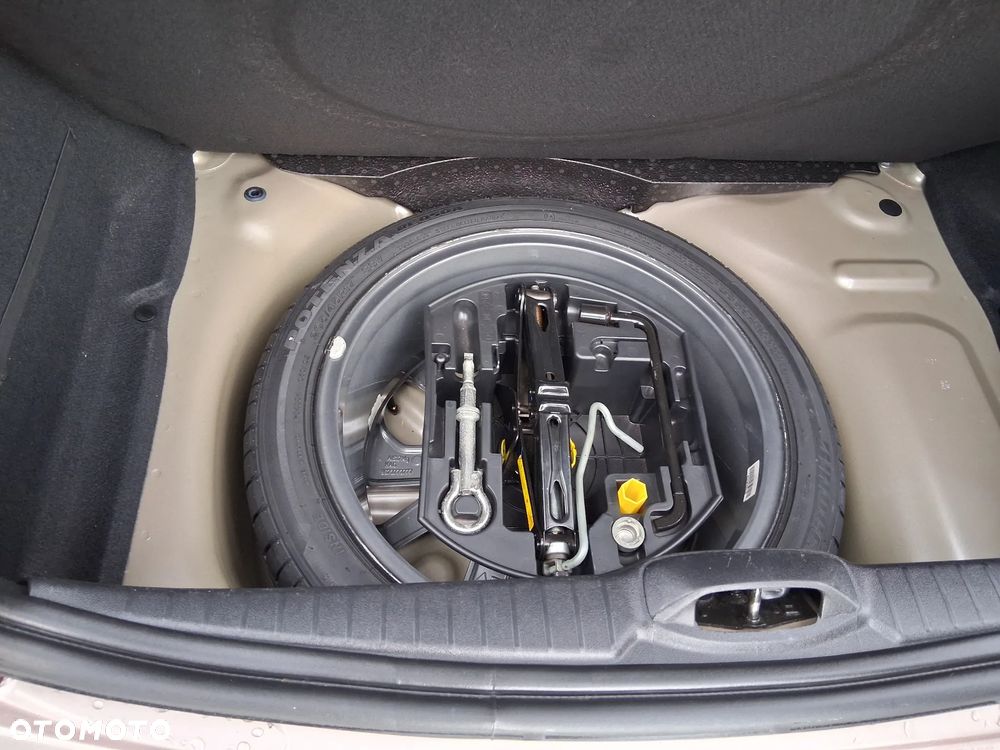 Peugeot 208 e-HDi 92 Stop&Start Style - 26