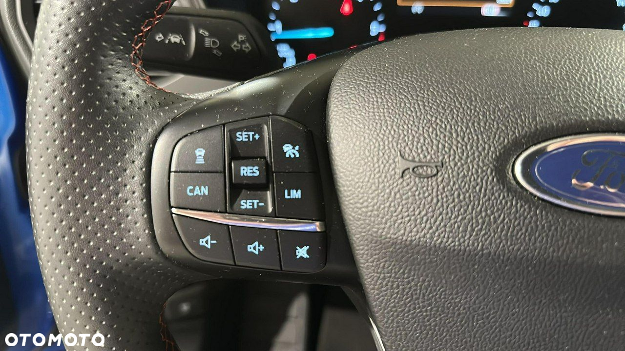 Ford Focus - 23