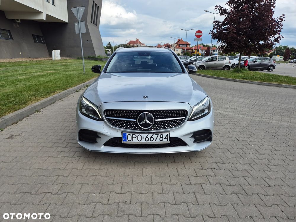 Mercedes-Benz Klasa C 220 d 4Matic 9G-TRONIC AMG Line - 3