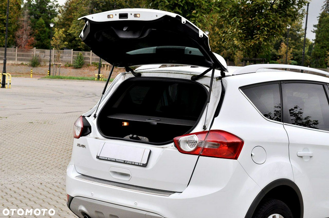 Ford Kuga 2.0 TDCi 2x4 Champions Edition - 29