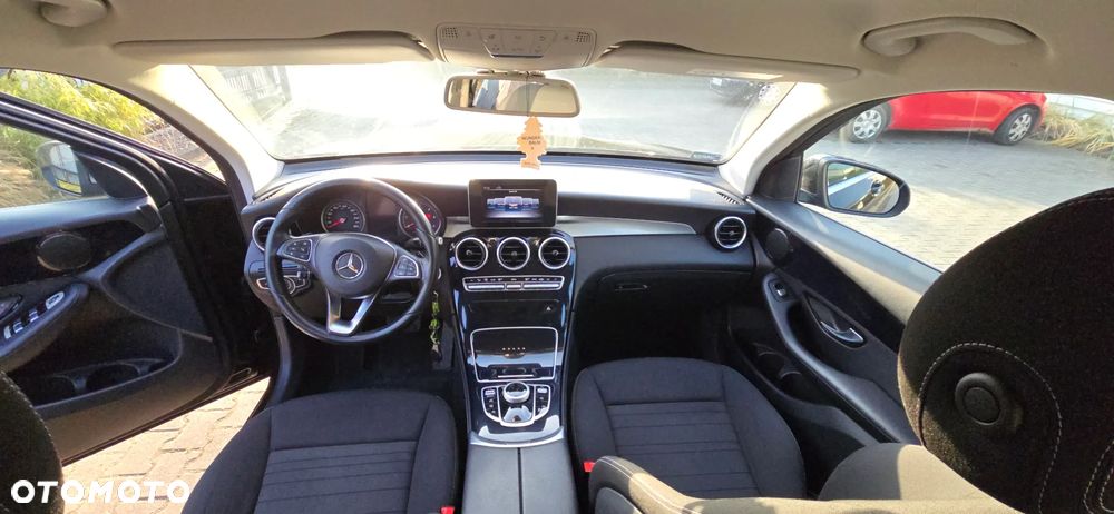 Mercedes-Benz GLC - 12