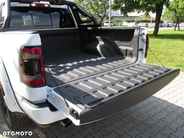 RAM 1500 Crew Cab Shortbed Bighorn - 13