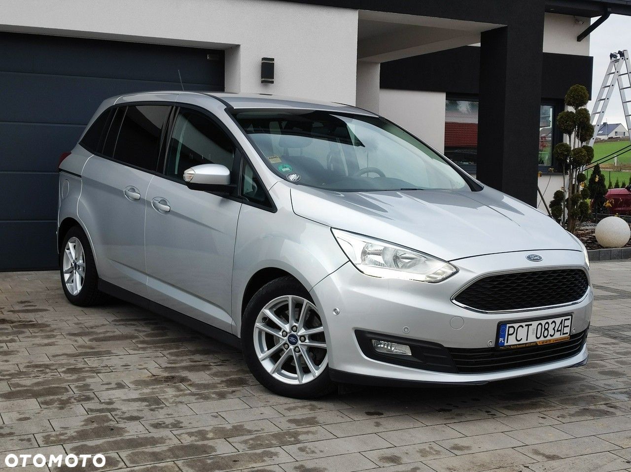 Ford Grand C-MAX - 1