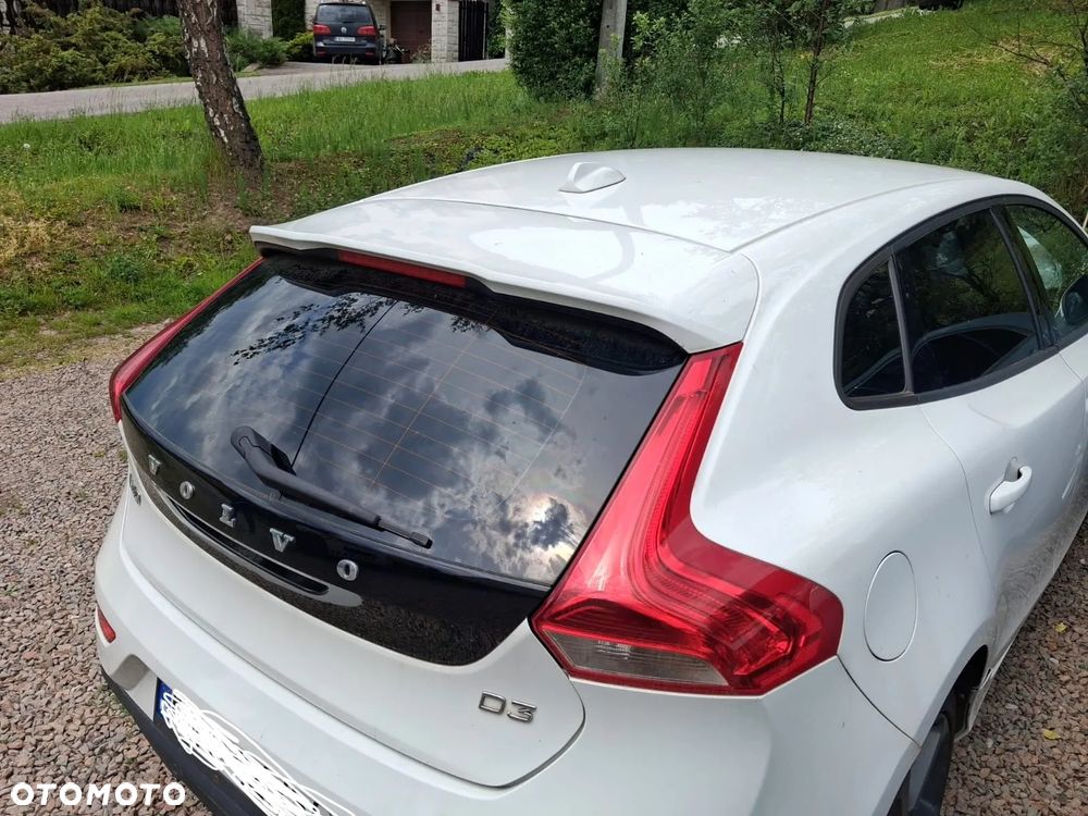 Volvo V40 D3 Drive-E SCR Momentum - 9