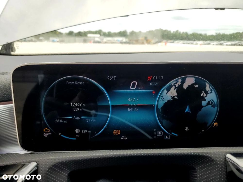Mercedes-Benz CLA 250 4-Matic 7G-DCT - 10