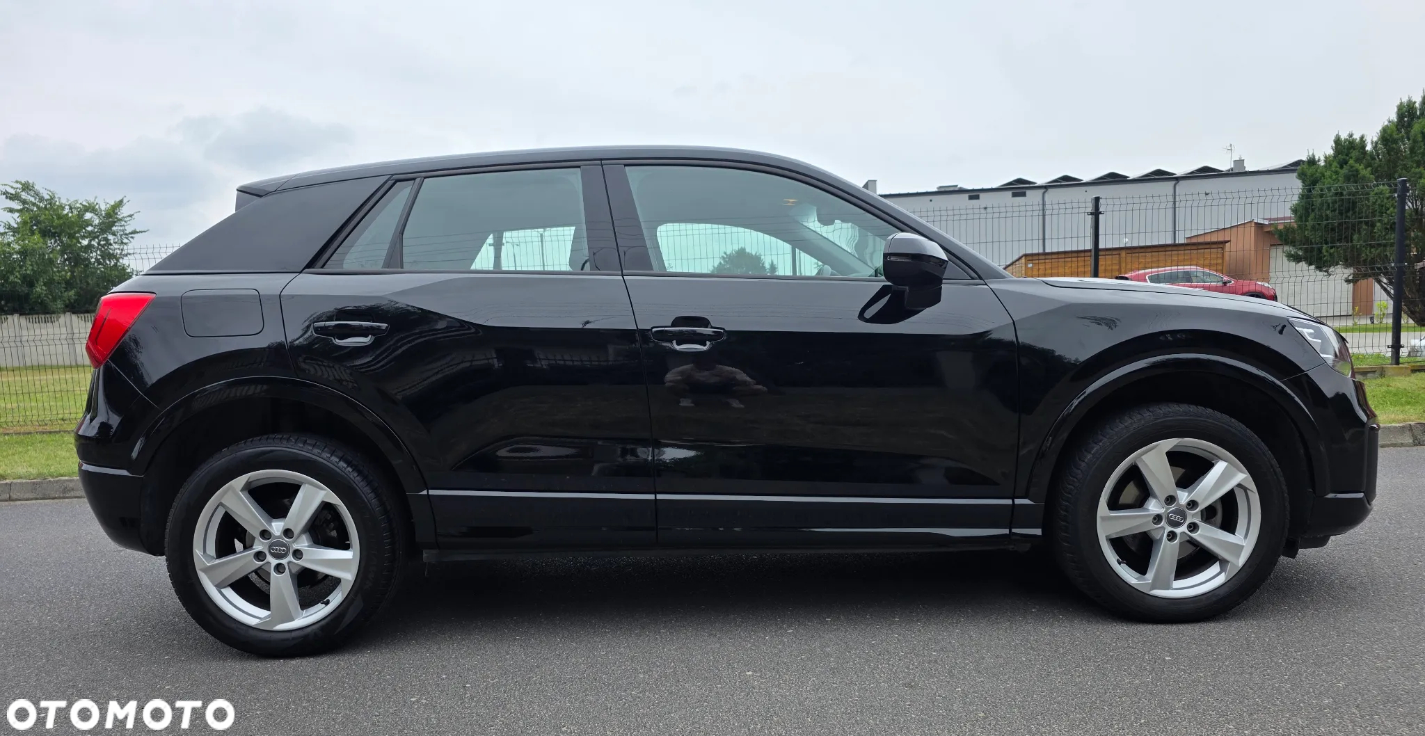 Audi Q2 30 TDI S tronic design - 4