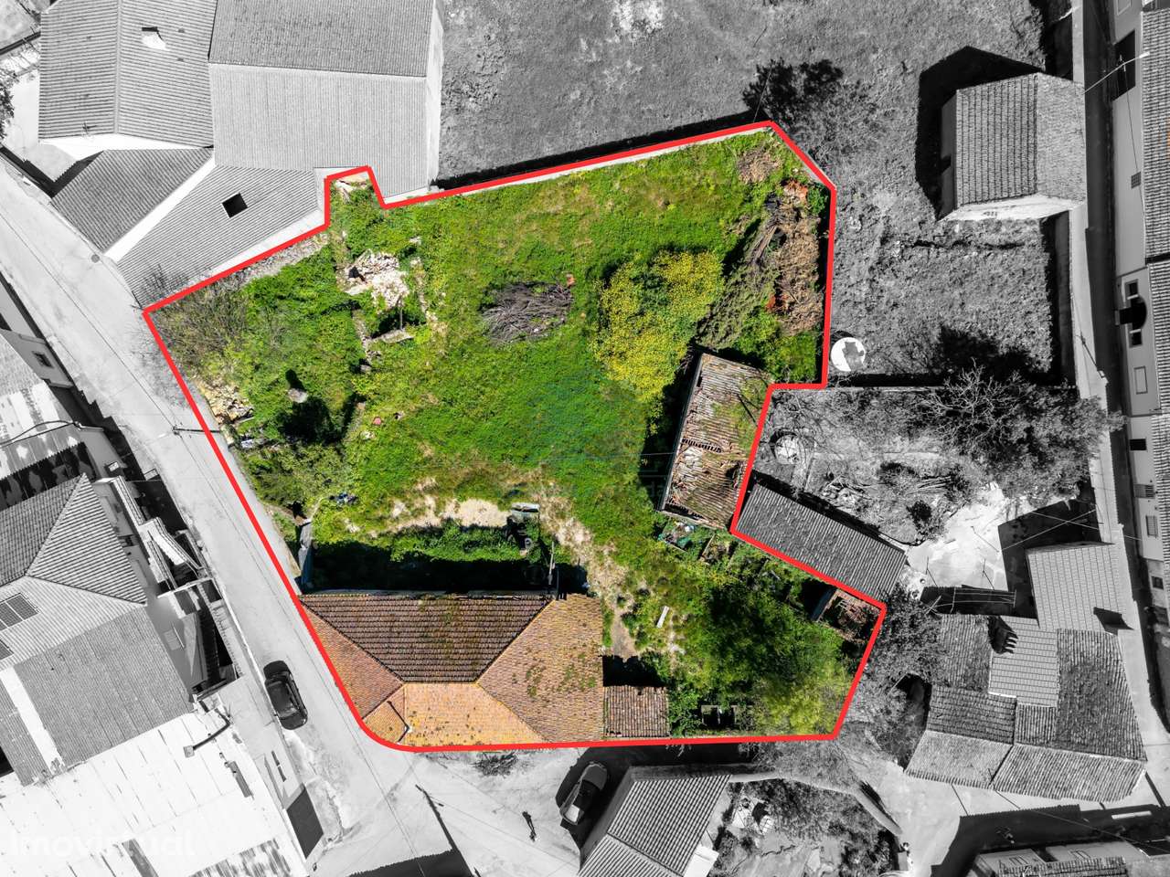 Moradia para Reconstrução com Terreno em Parceiros de São João - Grande imagem: 5/24