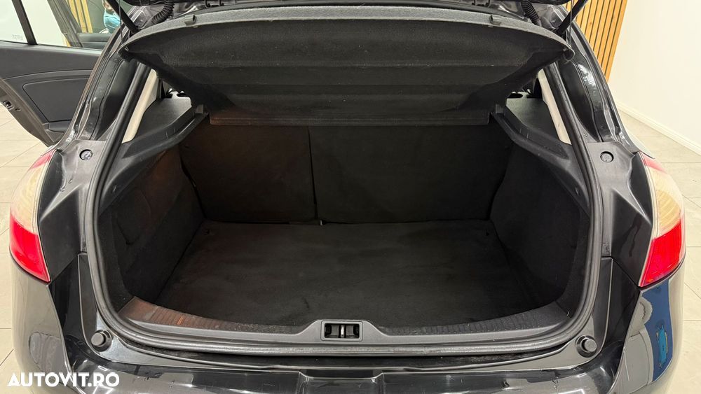 Renault Megane 1.6 16V Dynamique - 16