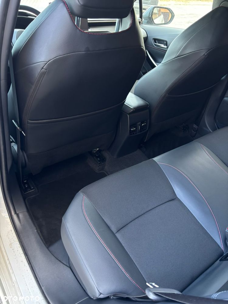 Toyota Corolla - 11
