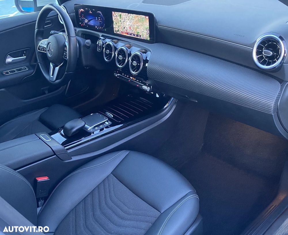 Mercedes-Benz A 200 7G-DCT - 9