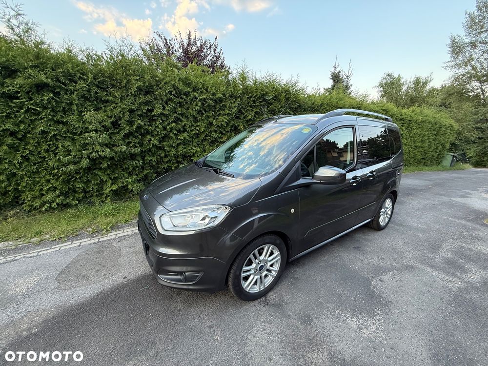 Ford Courier - 6