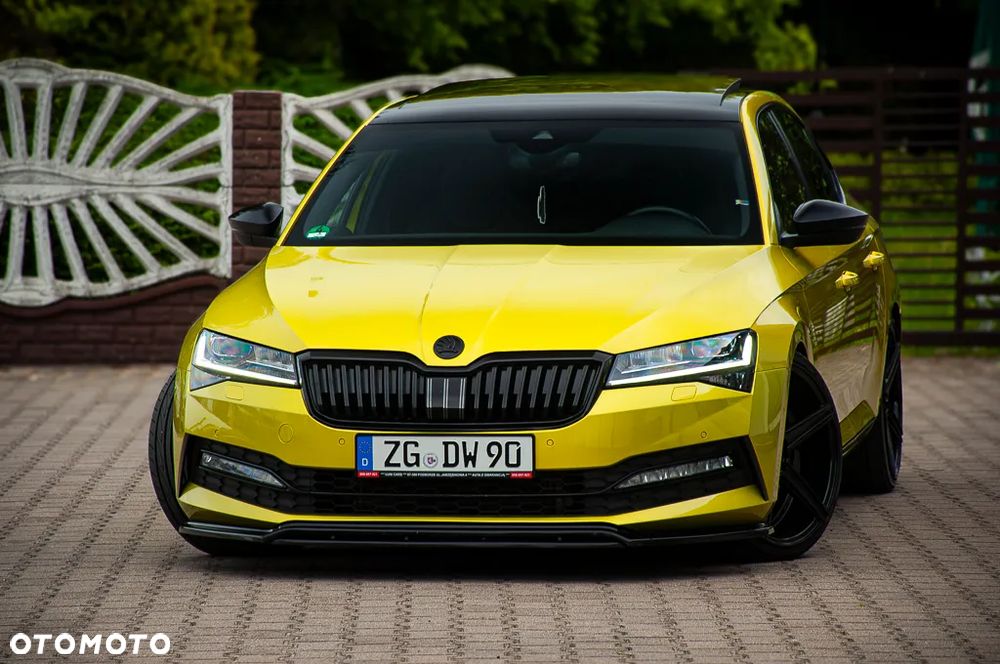 Skoda Superb 2.0 TDI DSG Sportline - 27