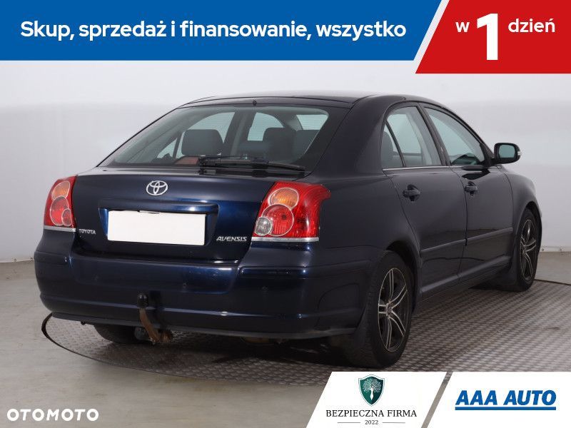 Toyota Avensis - 6
