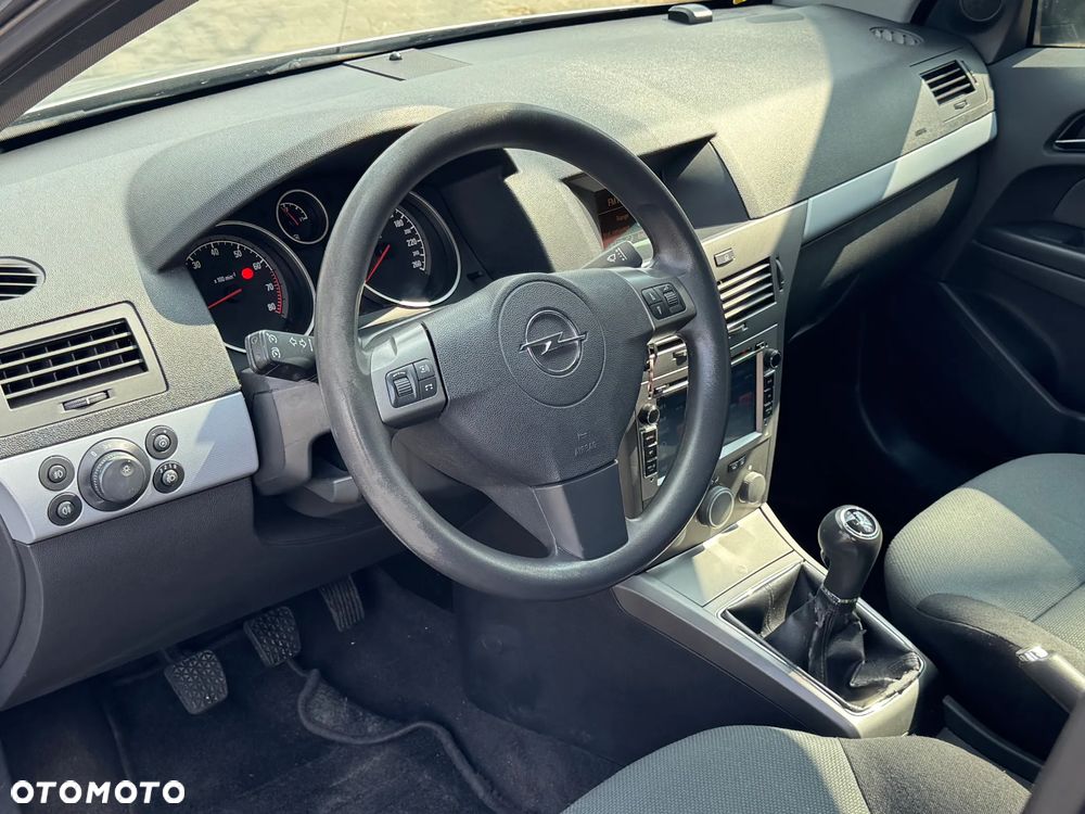Opel Astra - 10