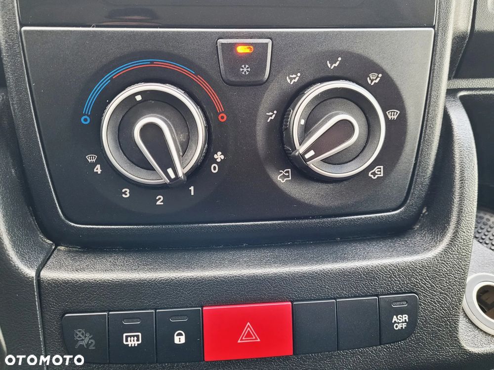 Peugeot Boxer 2xDRZWI BOCZNE KLIMA KAMERA WEBASTO TEMPOMAT FV23% - 31