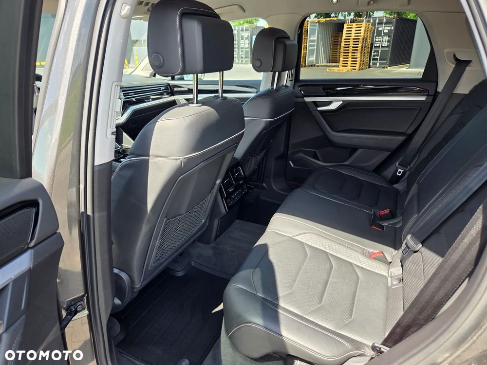 Volkswagen Touareg 3.0 V6 TDI SCR 4Mot Elegance - 13