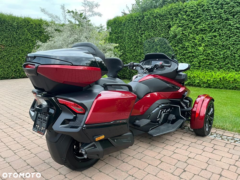 Can-Am Spyder - 4