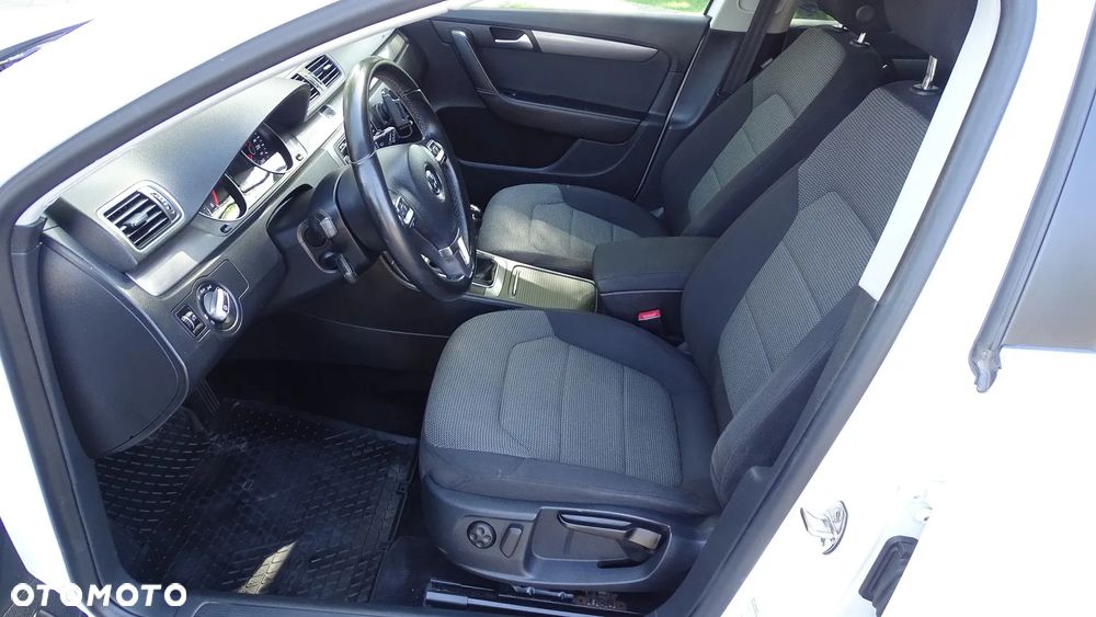 Volkswagen Passat Variant 2.0 TDI BlueMotion Technology Comfortline - 11