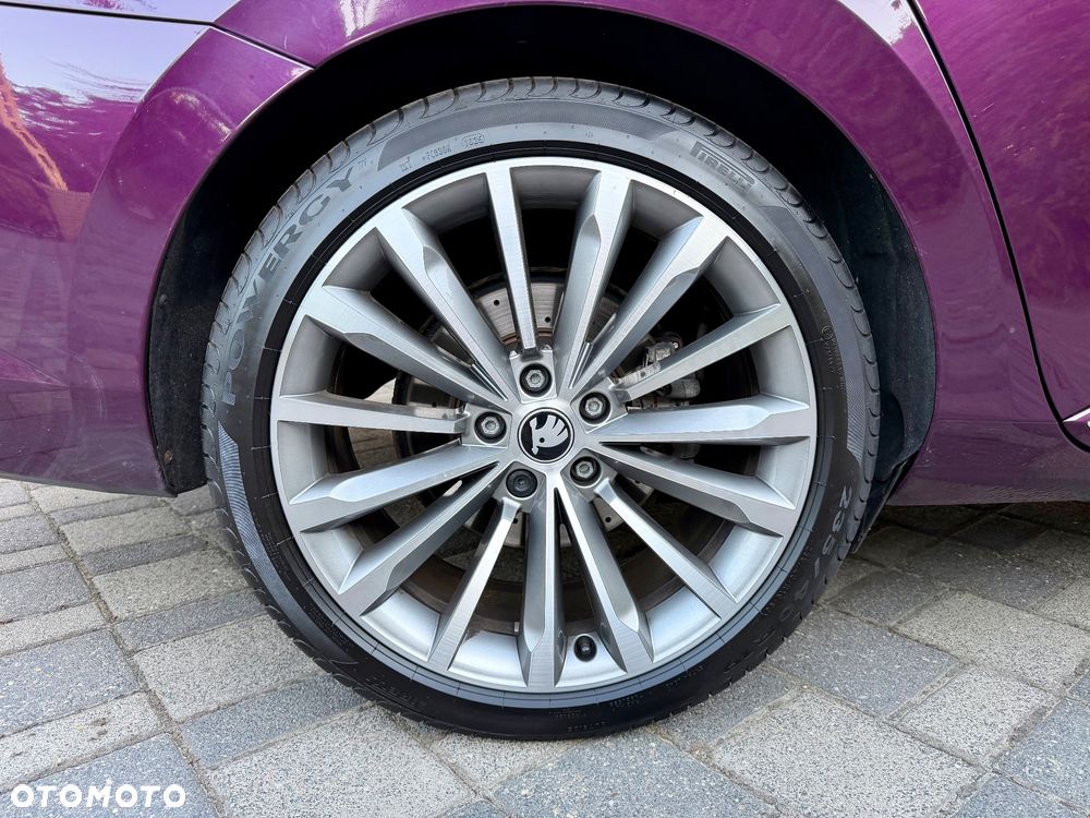 Skoda Superb 2.0 TDI SCR L&K DSG - 4