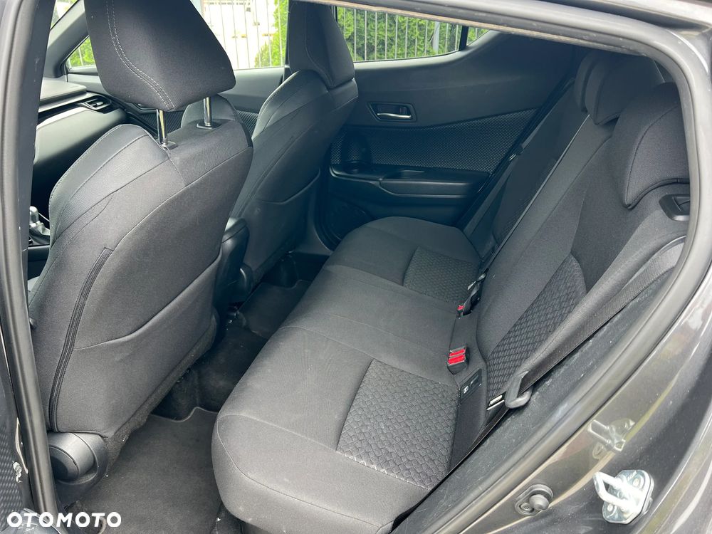 Toyota C-HR ver-1-8-hybrid-executive - 21