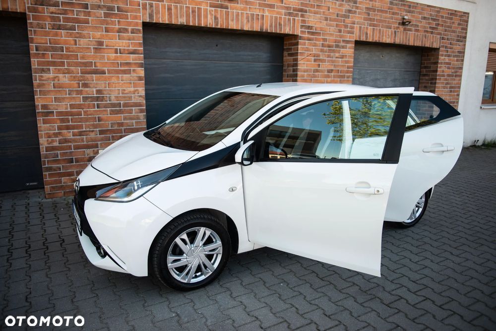Toyota Aygo x-play Eco - 7