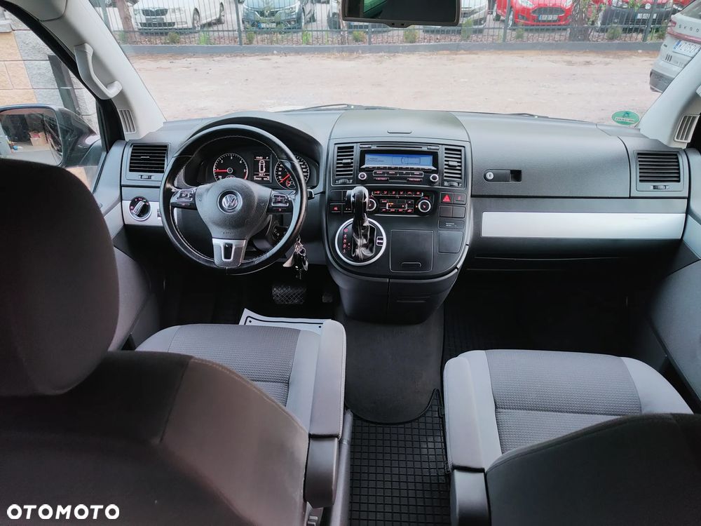 Volkswagen Multivan - 8