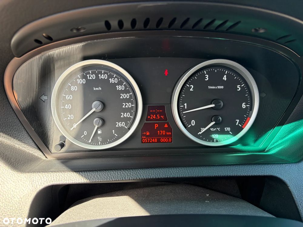 BMW Seria 6 650 i - 21
