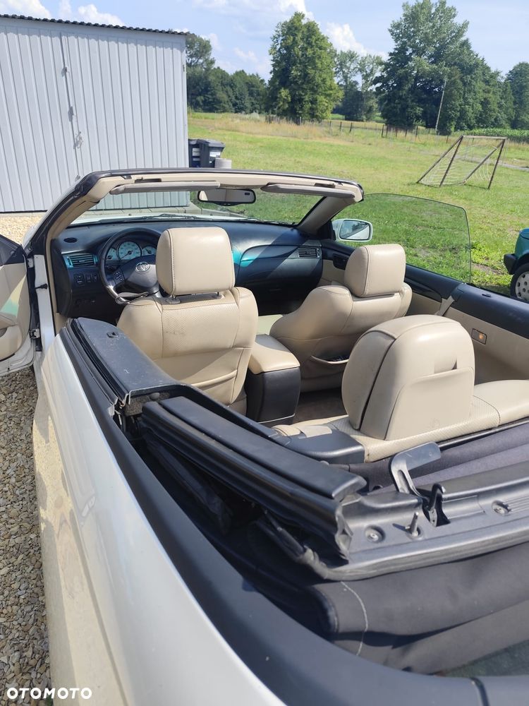 Toyota Camry Solara - 11