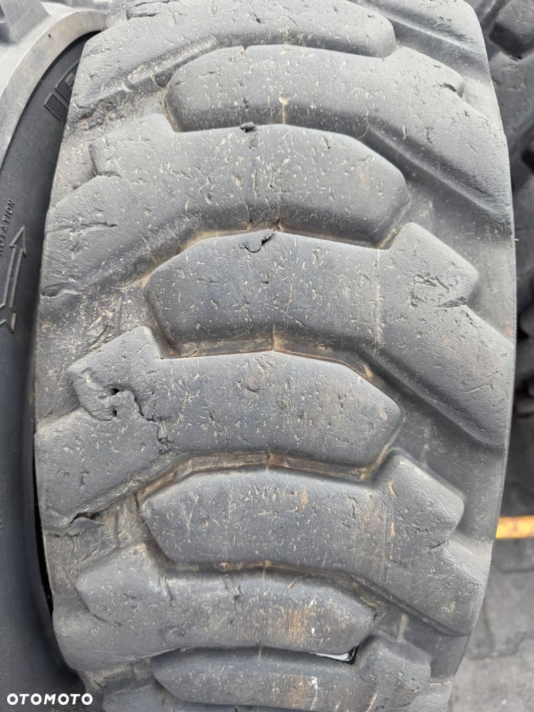 Koło do wózka widłowego Carlisle USA Loader 10-16.5 NHS - 3