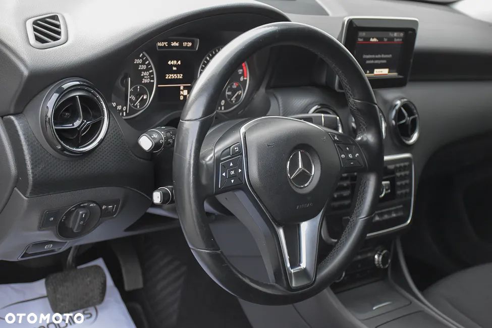 Mercedes-Benz Klasa A 180 CDI 7G-DCT AMG Line - 21