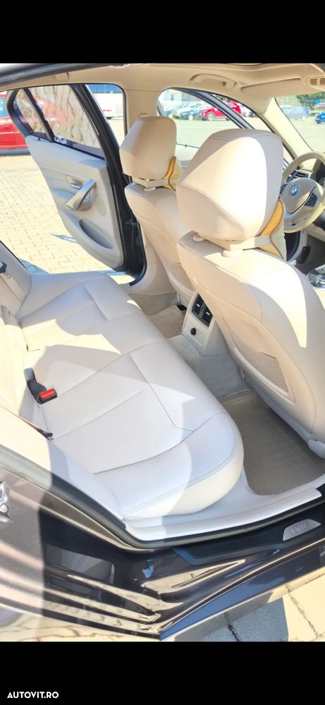 BMW Seria 3 - 12