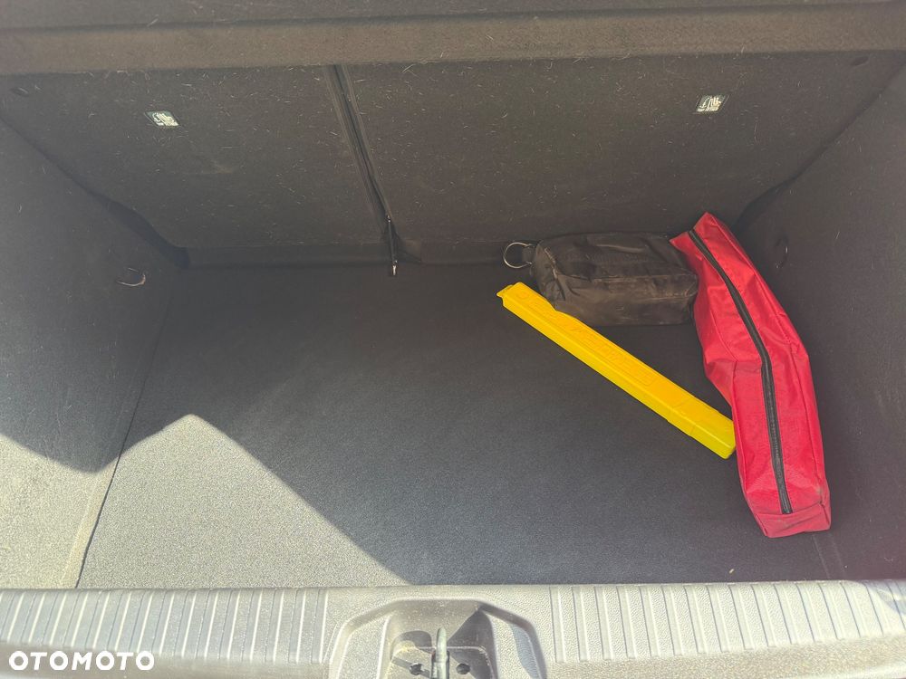 Renault Clio 1.0 TCe Techno - 21