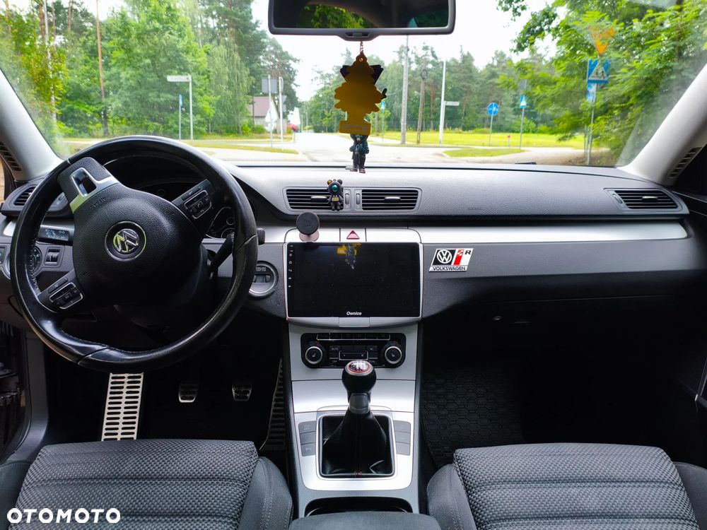 Volkswagen Passat 2.0 TDI Sportline - 15