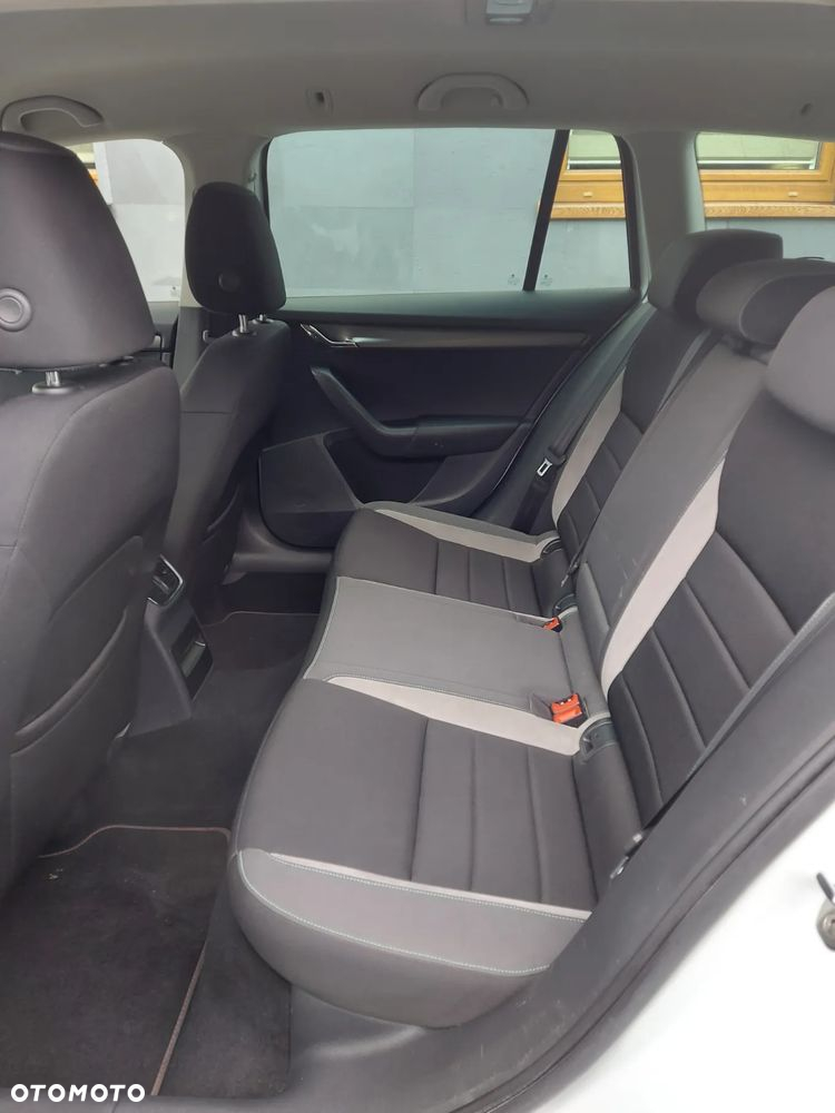 Skoda Octavia 2.0 TDI Joy - 15