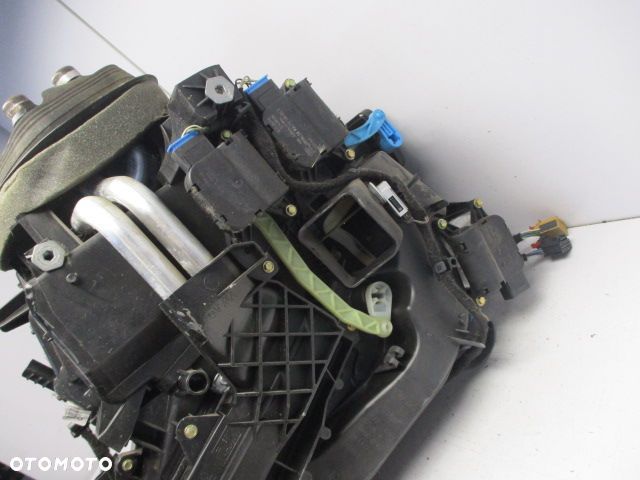 TOURAN I 1T NAGRZEWNICA WODY KLIMATYZACJI EU - 2