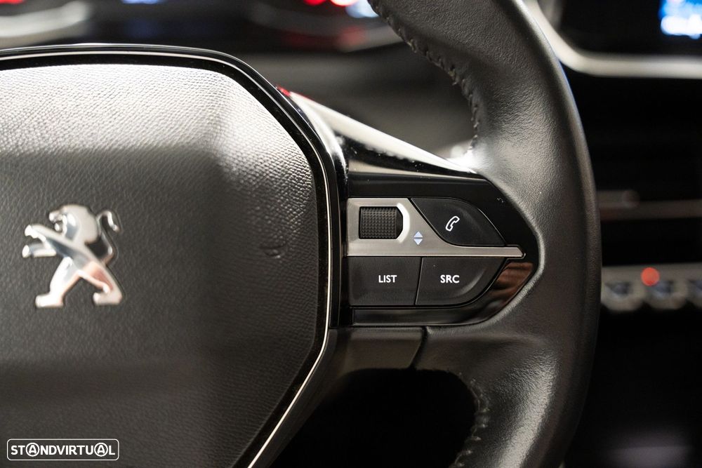 Peugeot 2008 1.2 PureTech Active - 19