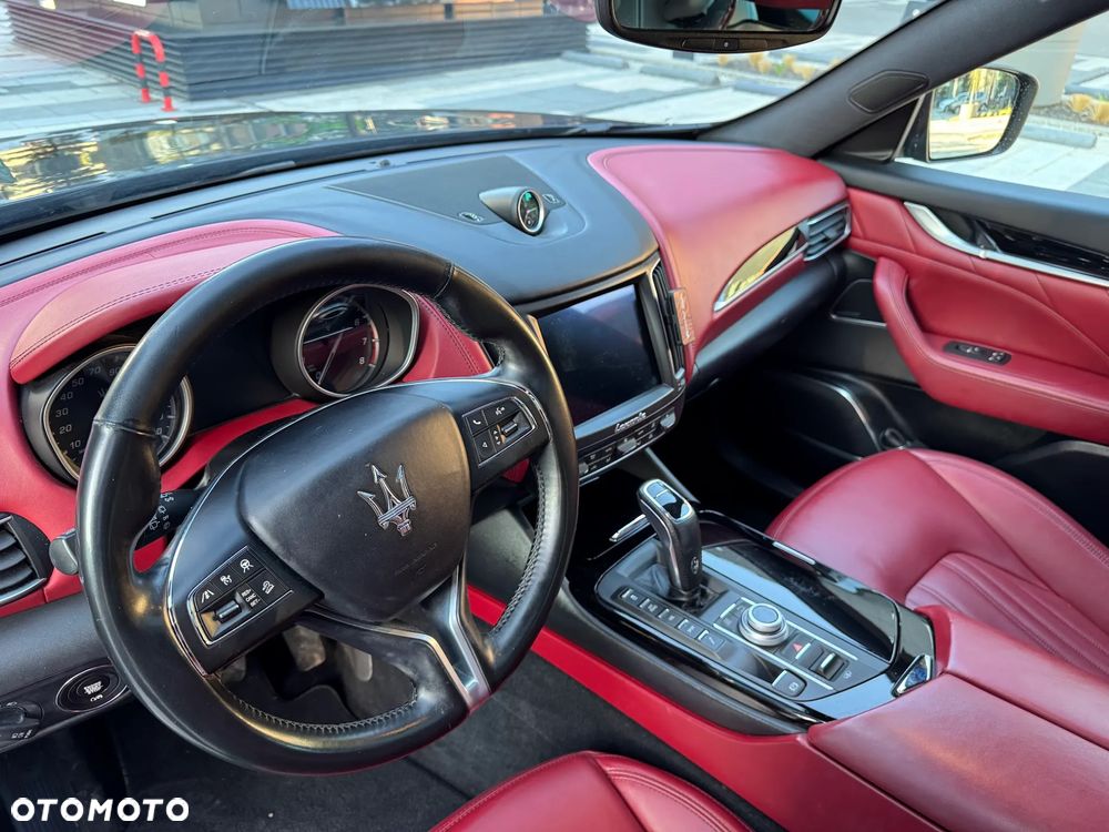 Maserati Levante Q4 GranSport - 13
