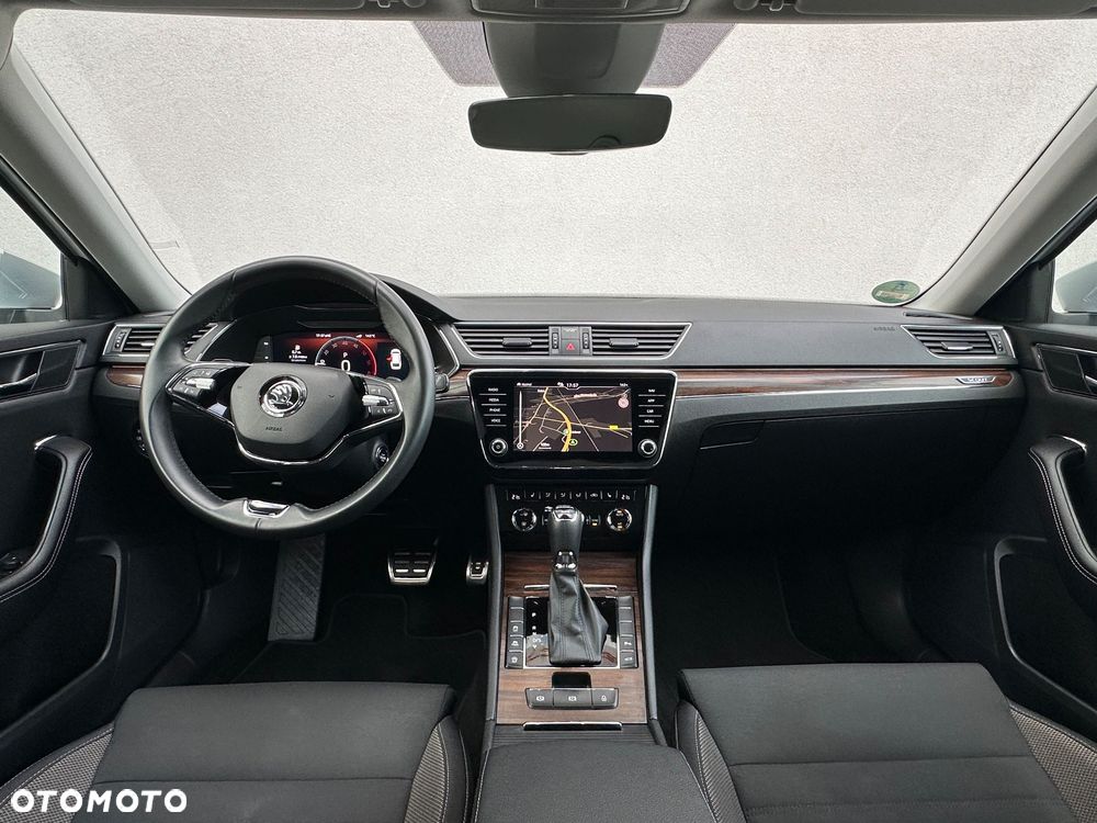 Skoda Superb 2.0 TDI 4x4 DSG Scout - 18