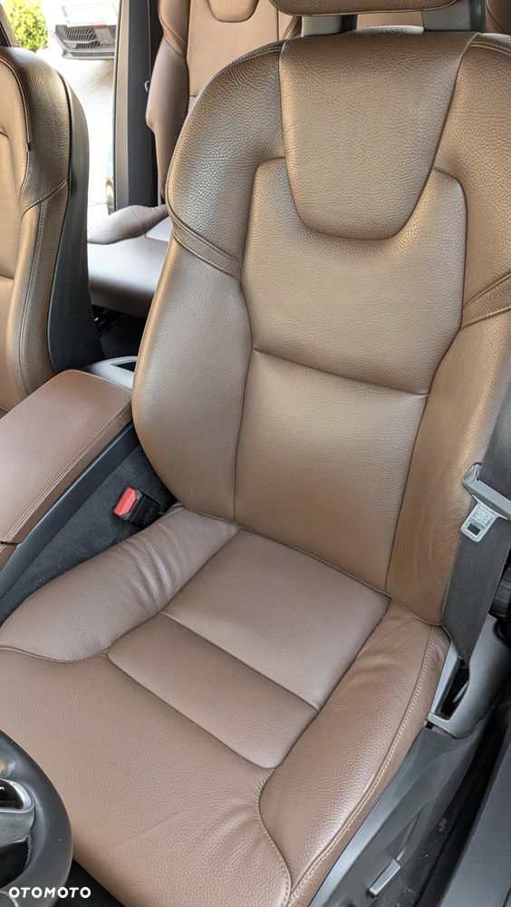 Volvo XC 90 D4 FWD Momentum - 13