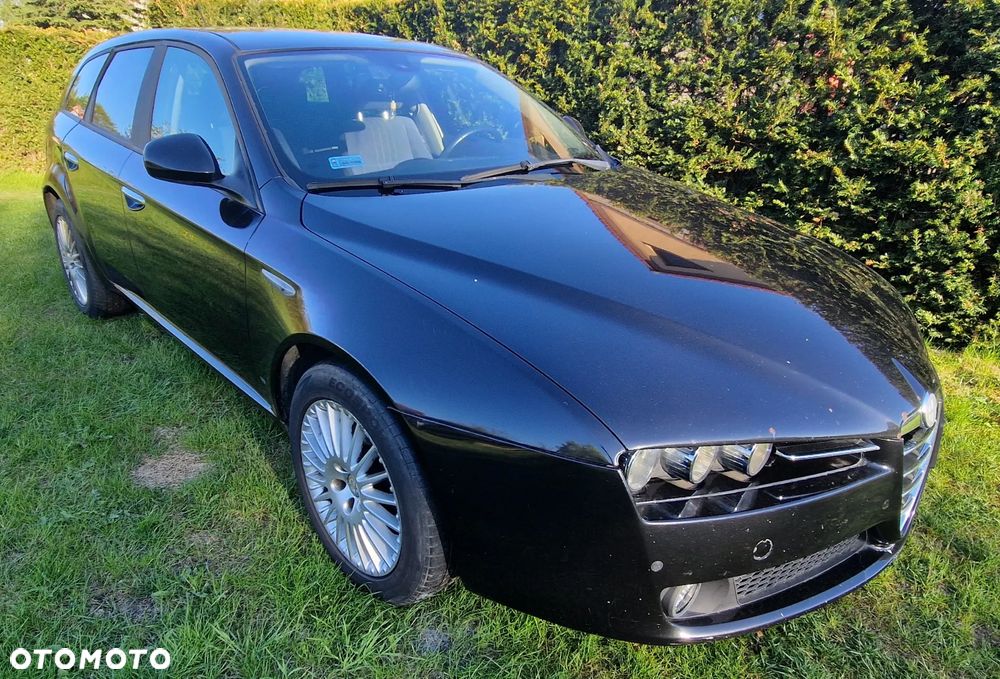 Alfa Romeo 159 - 2