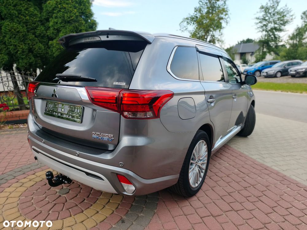 Mitsubishi Outlander 2.4 4WD Diamant+ - 10