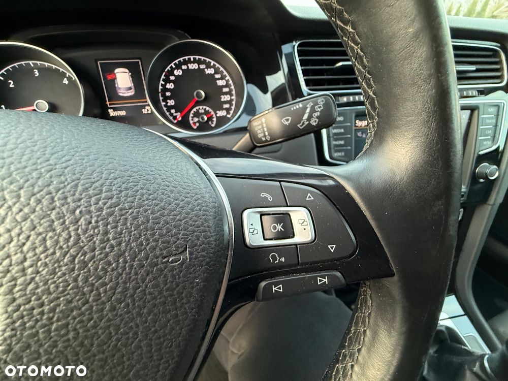 Volkswagen Golf 2.0 TDI (BlueMotion Technology) Highline - 25